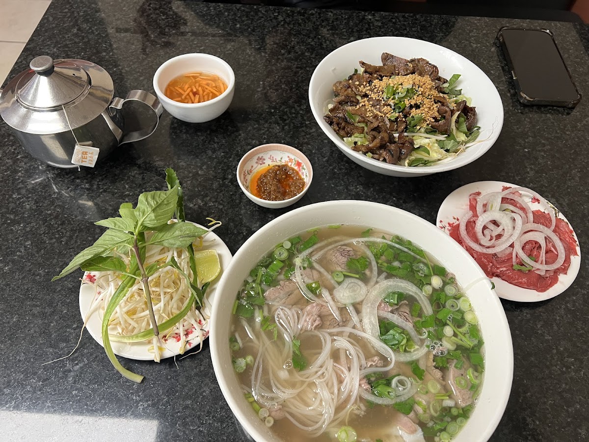 Pho Rang Dong Restaurant Photos 2